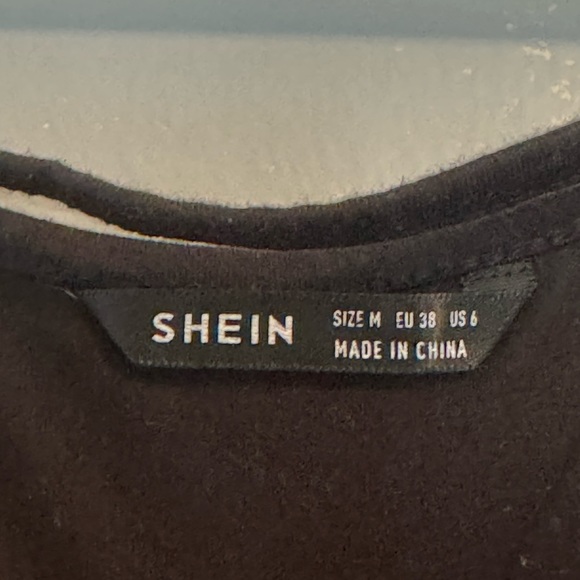 Black Baby Tee Size: M - Picture 3 of 3